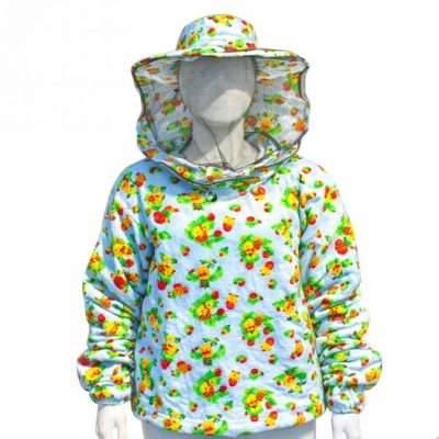 Scurta apicola cu albinuta